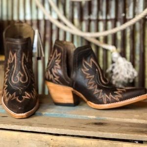 Ariat Dixon Booties
